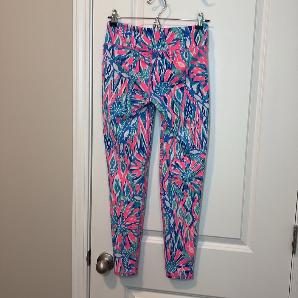 Lilly Pulitzer Luxletic Floral Weekender Leggings Tiki Pink And Light Blue Sz S - Picture 9 of 10